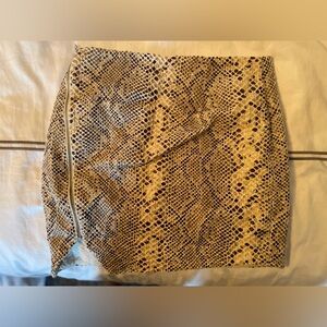 Olivaceous snake skin mini skirt multi color. Black beige white leather